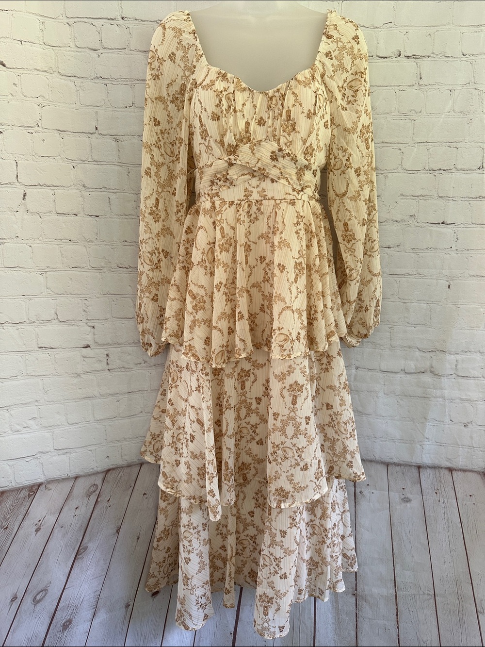 Francesca's Collections Cream and Tan Floral Tiered Maxi Dress